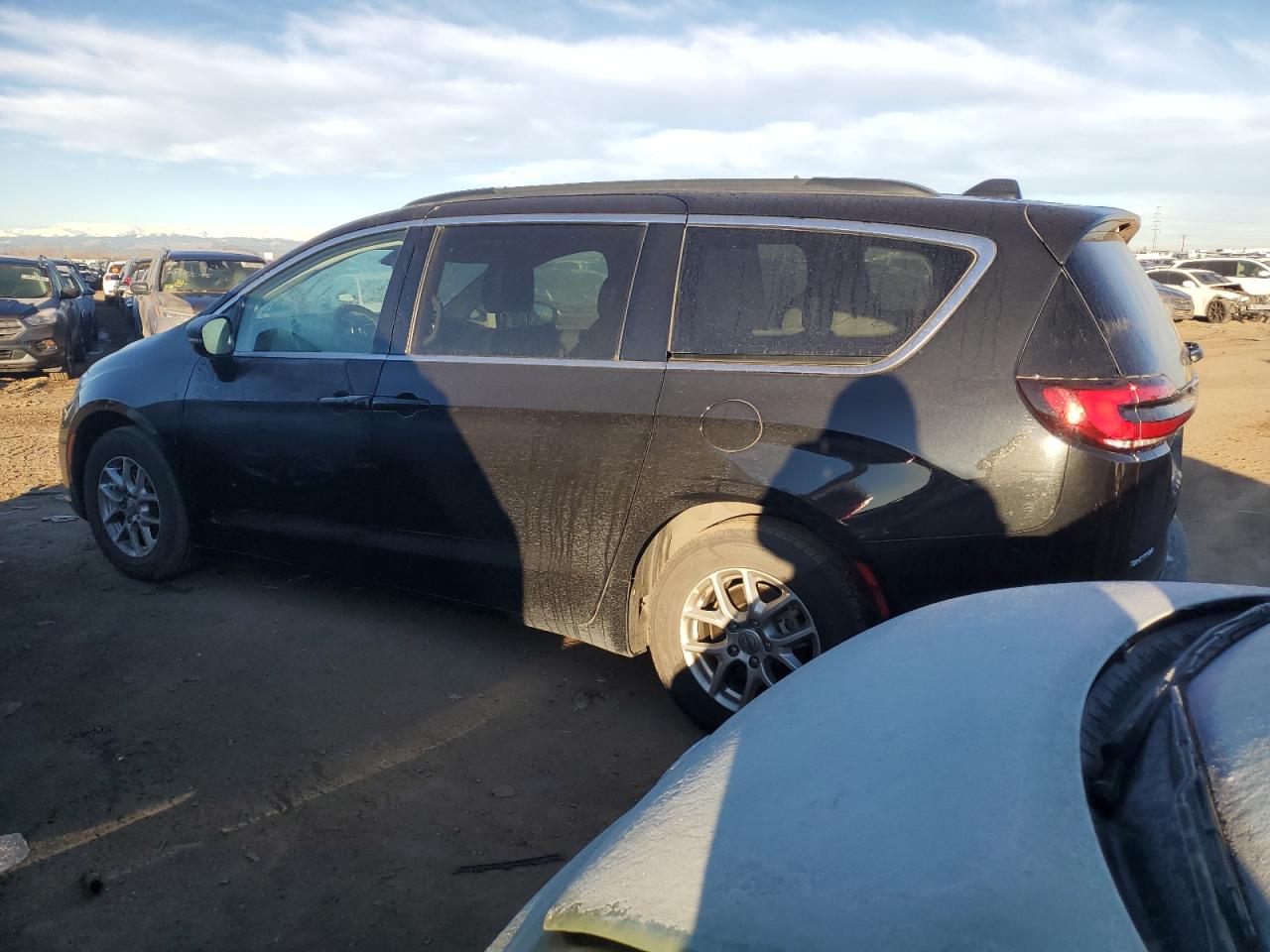 Image 2 of Chrysler Pacifica Touring L 2022 with VIN 2C4RC1BG8NR178203