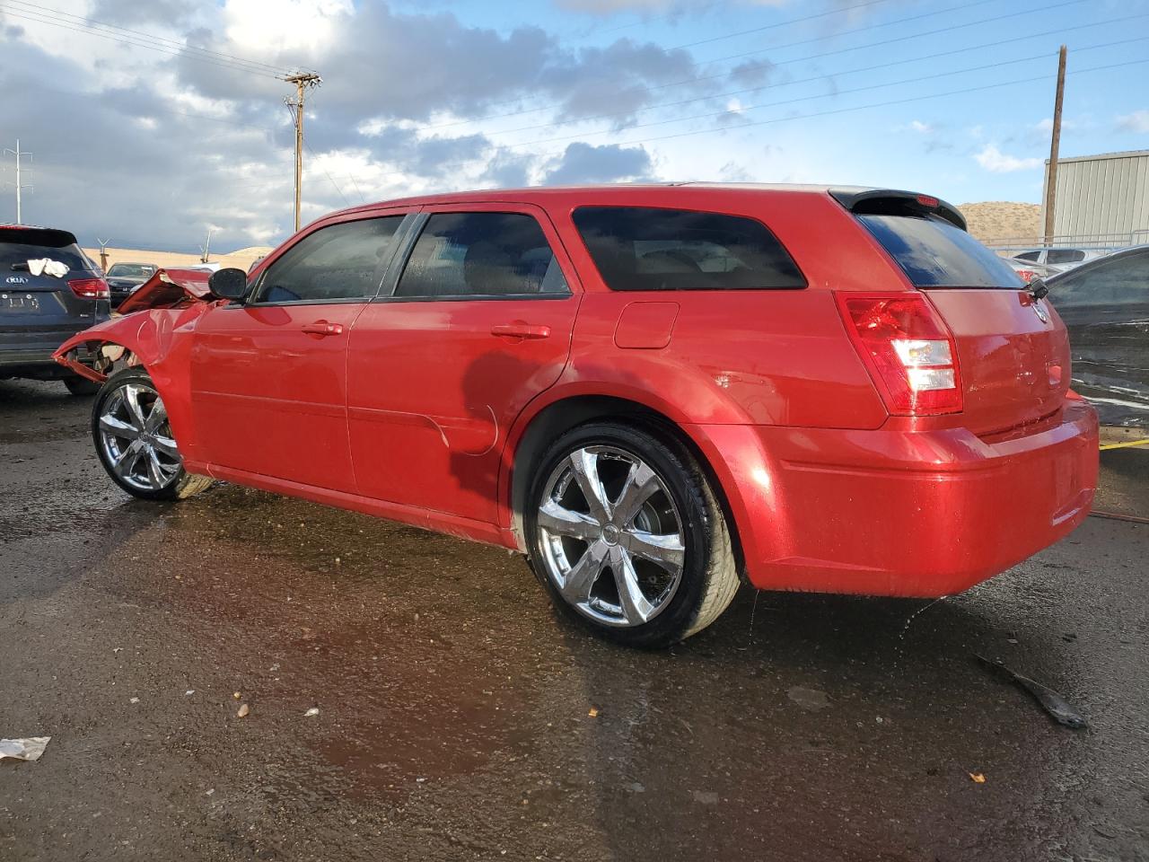 Image 2 of 2005 DODGE MAGNUM SXT 2005 with VIN 2D4FV48VX5H128559