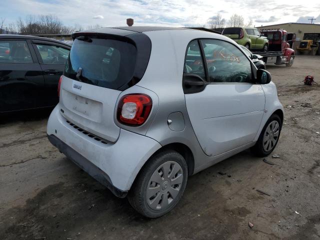 Obraz 3 z 2016 SMART FORTWO  2016 z VIN WMEFJ5DA0GK153078