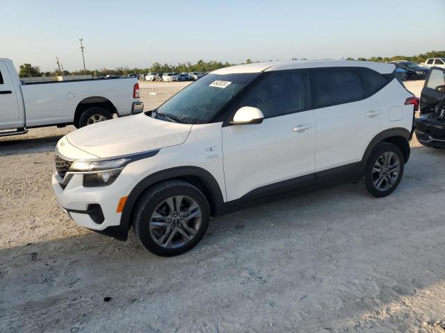 Image 1 of 2022 KIA SELTOS LX 2022 with VIN KNDEPCAA7N7330971