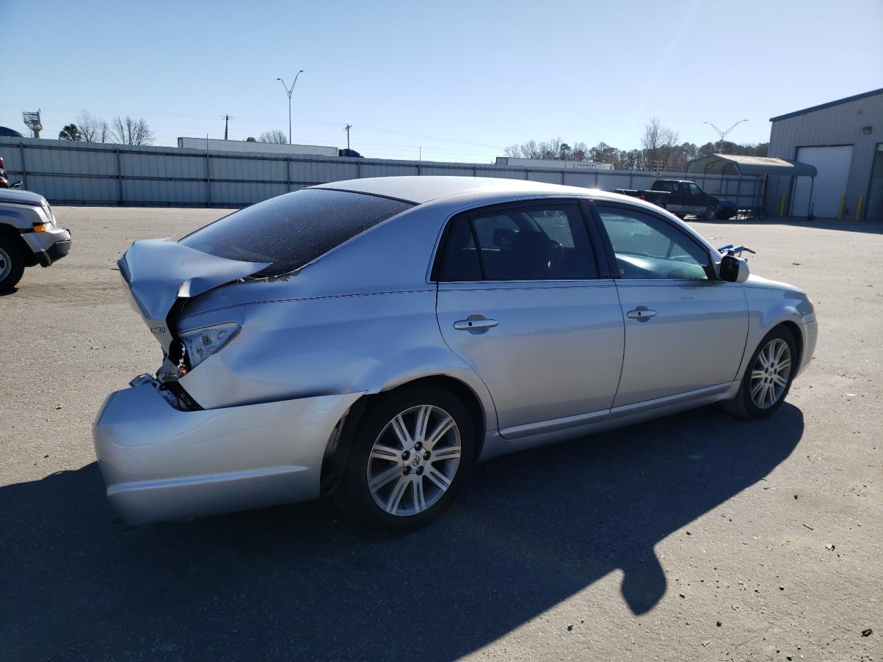 Изображение 3 2007 TOYOTA AVALON XL 2007 с VIN 4T1BK36B27U230683