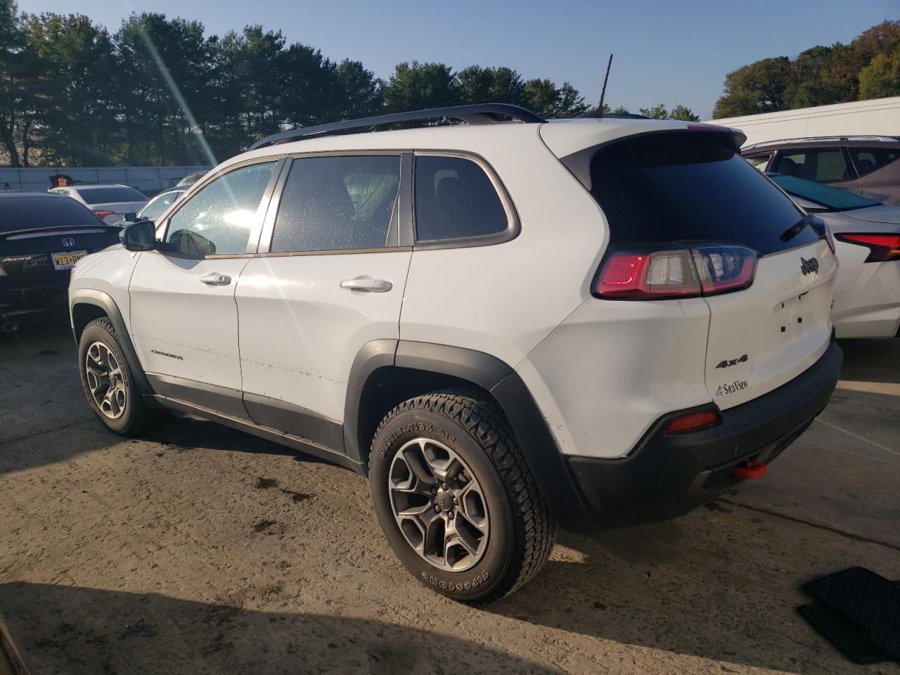 Изображение 2 2022 JEEP CHEROKEE TRAILHAWK 2022 с VIN 1C4PJMBX5ND543101