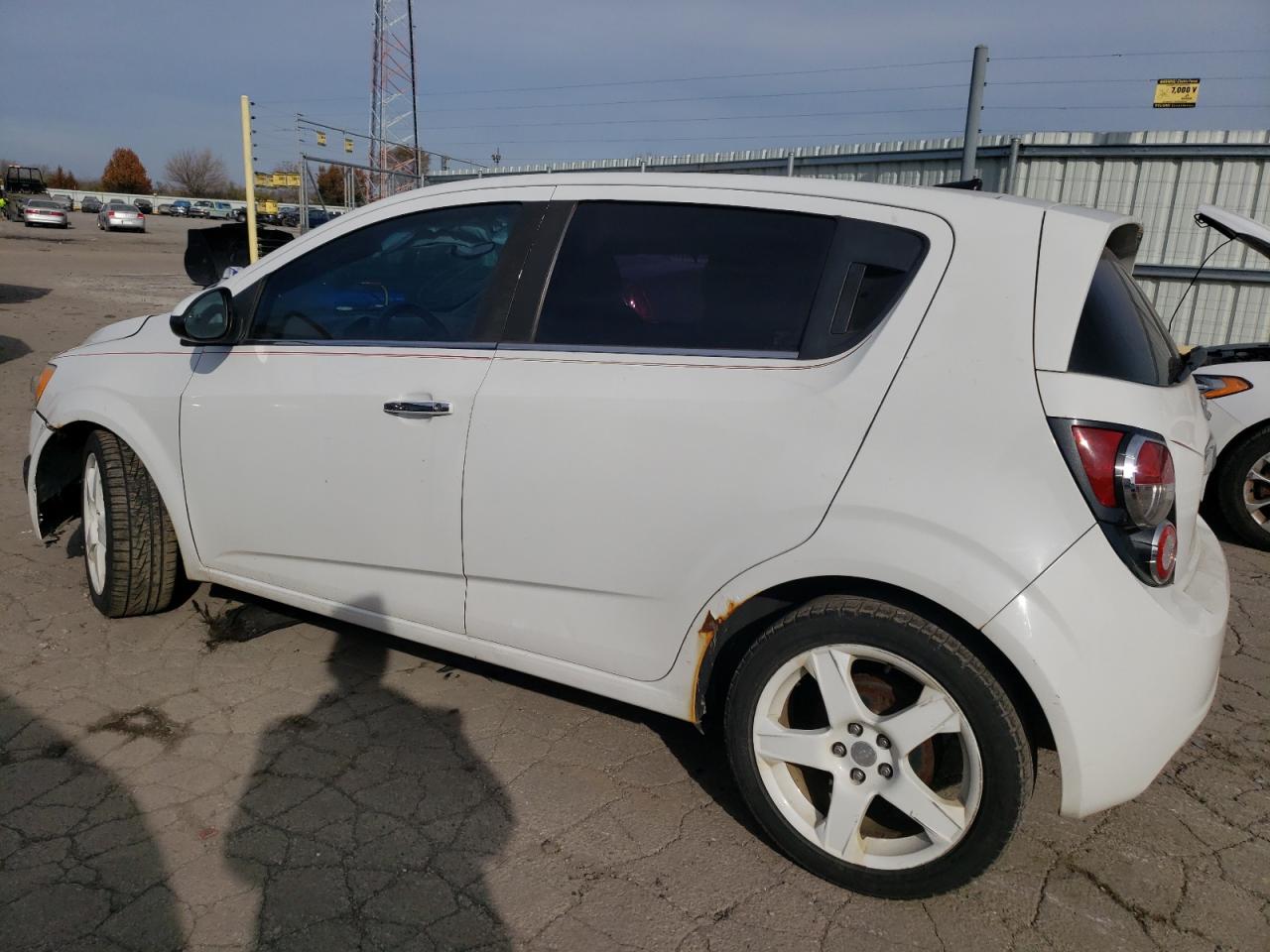 Obraz 2 z 2013 CHEVROLET SONIC LTZ 2013 z VIN 1G1JE6SB6D4129049