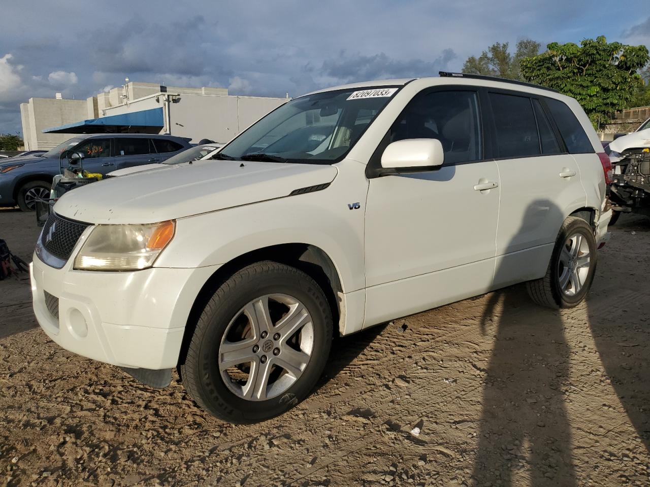 Изображение 1 2008 SUZUKI GRAND VITARA LUXURY 2008 с VIN JS3TE947584100370
