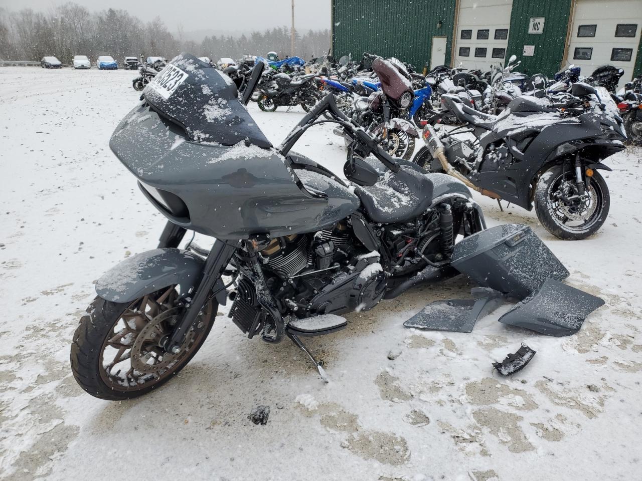Image 2 of 2022 HARLEY-DAVIDSON FLTRXST  2022 with VIN 1HD1ACL18NB629331