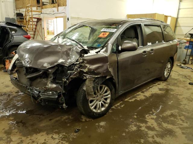 Image 1 of 2013 TOYOTA SIENNA XLE 2013 with VIN 5TDYK3DC2DS392789