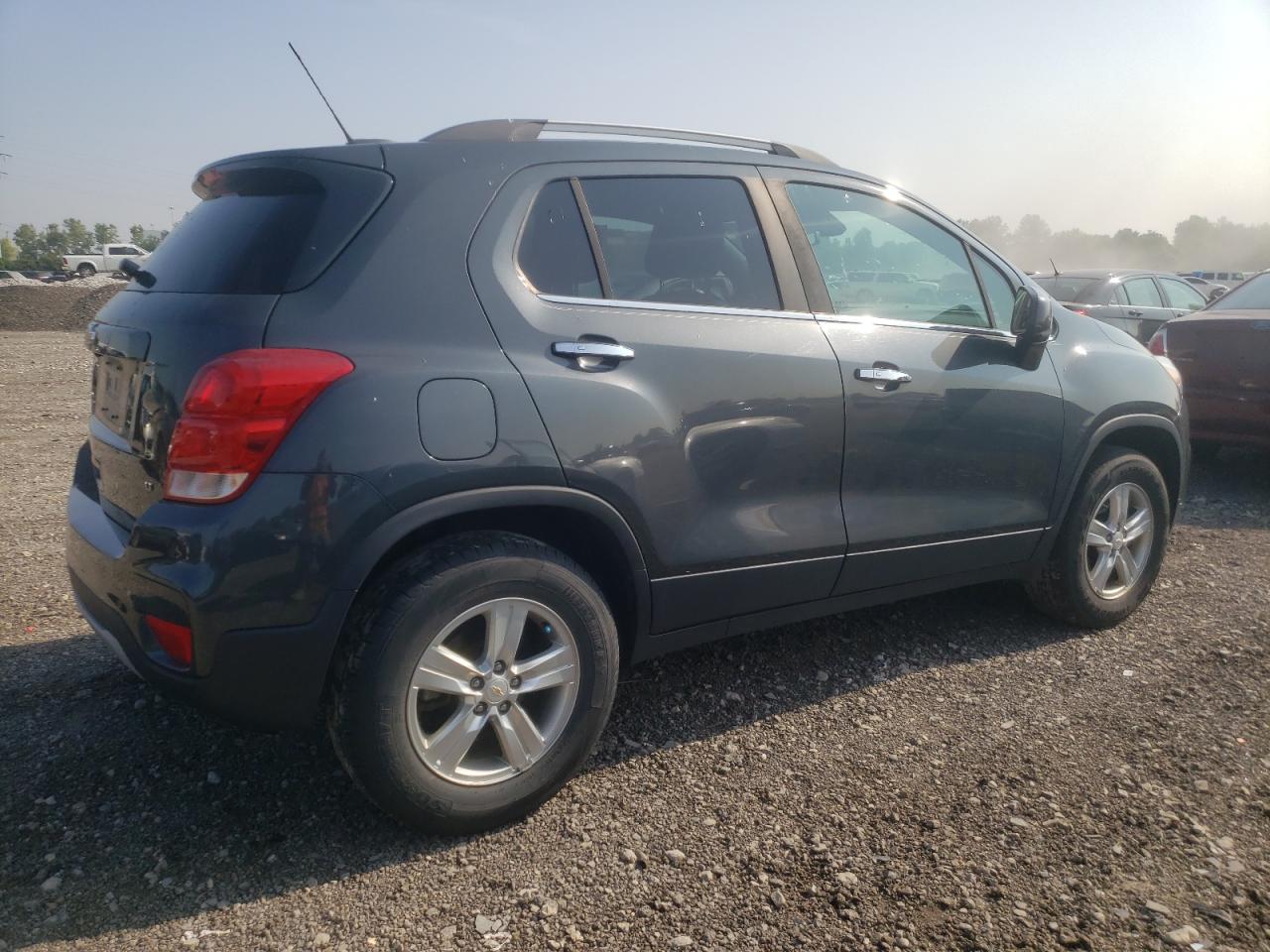 Obraz 3 z 2018 CHEVROLET TRAX 1LT 2018 z VIN KL7CJPSB7JB618694