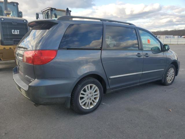 Image 3 of 2007 TOYOTA SIENNA XLE 2007 with VIN 5TDBK22CX7S006546