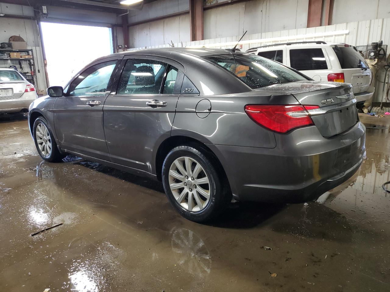 Image 2 of 2014 CHRYSLER 200 LIMITED 2014 with VIN 1C3CCBCG7EN180438