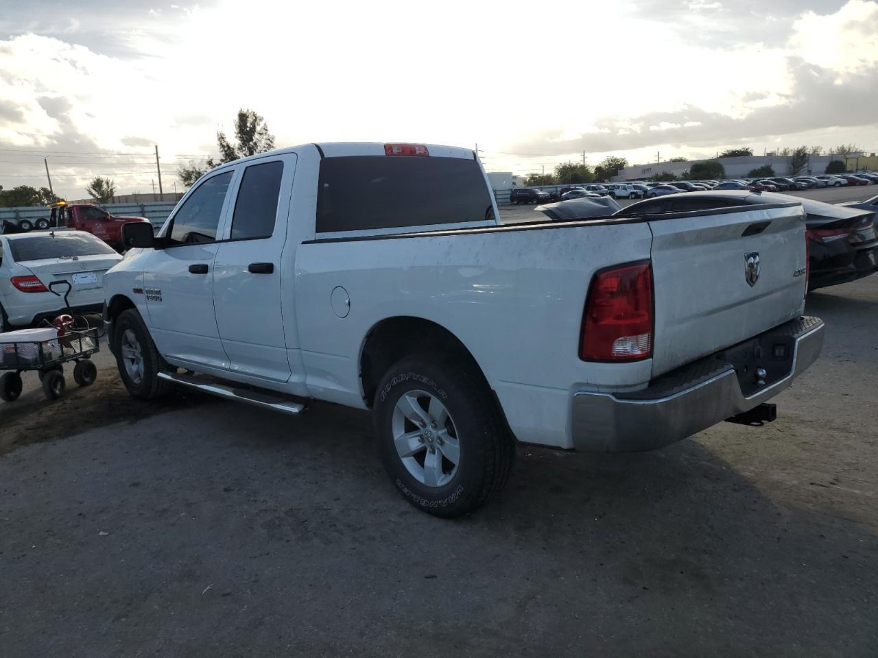 Image 2 of 2016 RAM 1500 ST 2016 with VIN 1C6RR7FM5GS299359