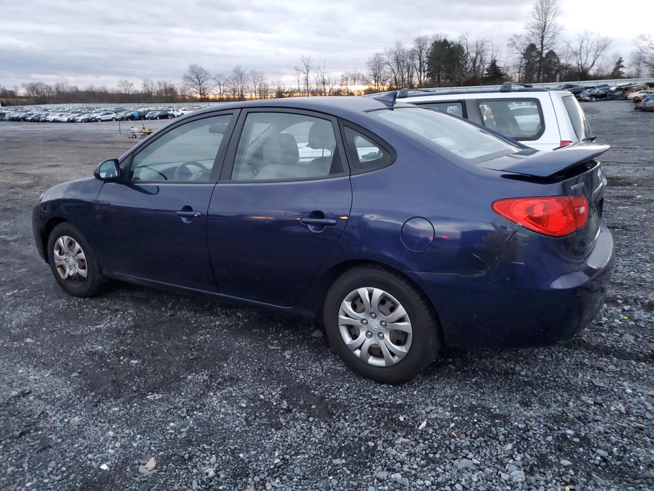 Image 2 of 2010 HYUNDAI ELANTRA BLUE 2010 with VIN KMHDU4AD5AU072042