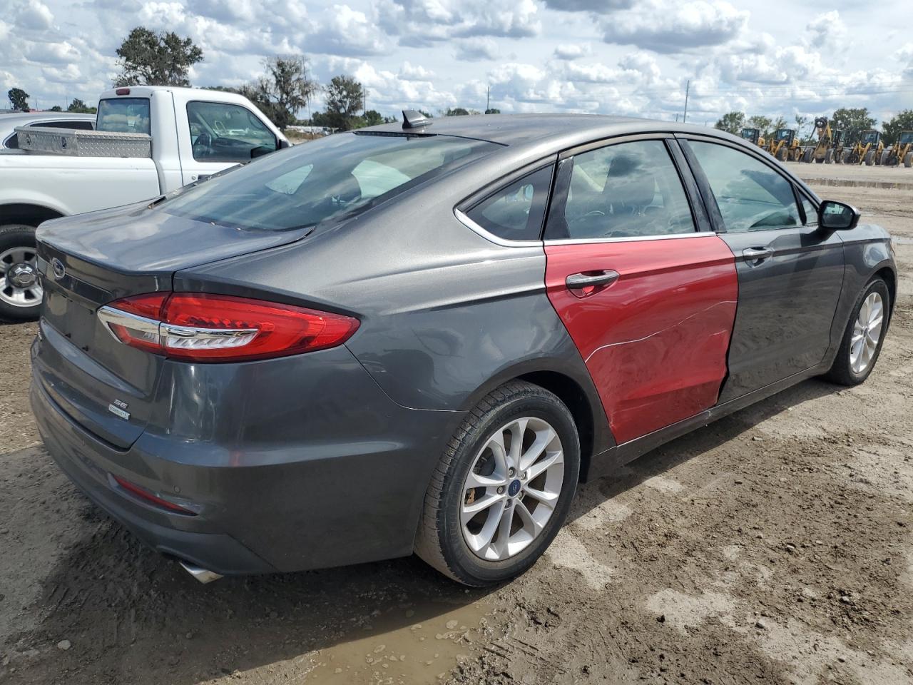 Изображение 3 2020 FORD FUSION SE 2020 с VIN 3FA6P0HD6LR238281