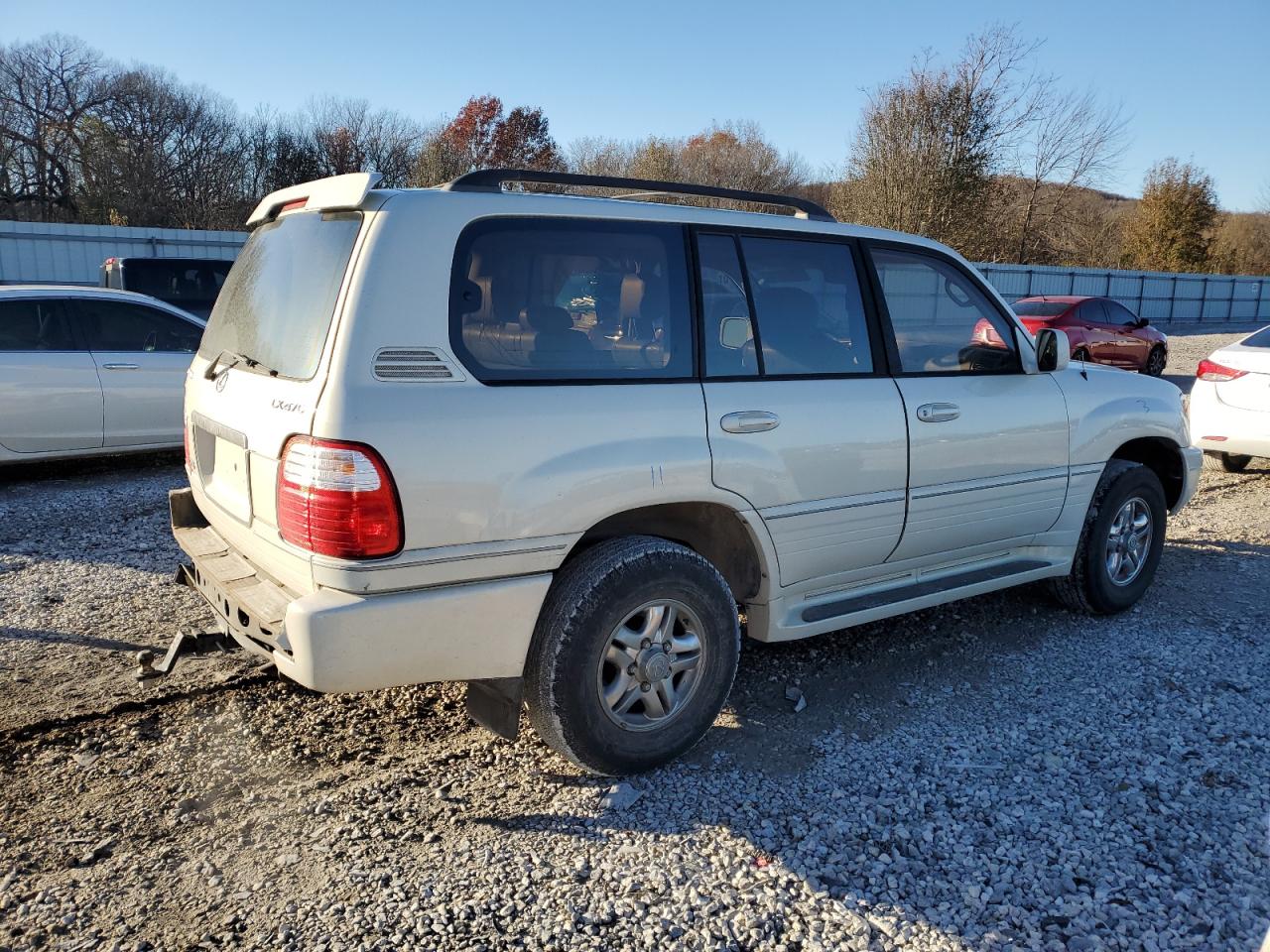 Obraz 3 z 2002 LEXUS LX 470 2002 z VIN JTJHT00WX23518257