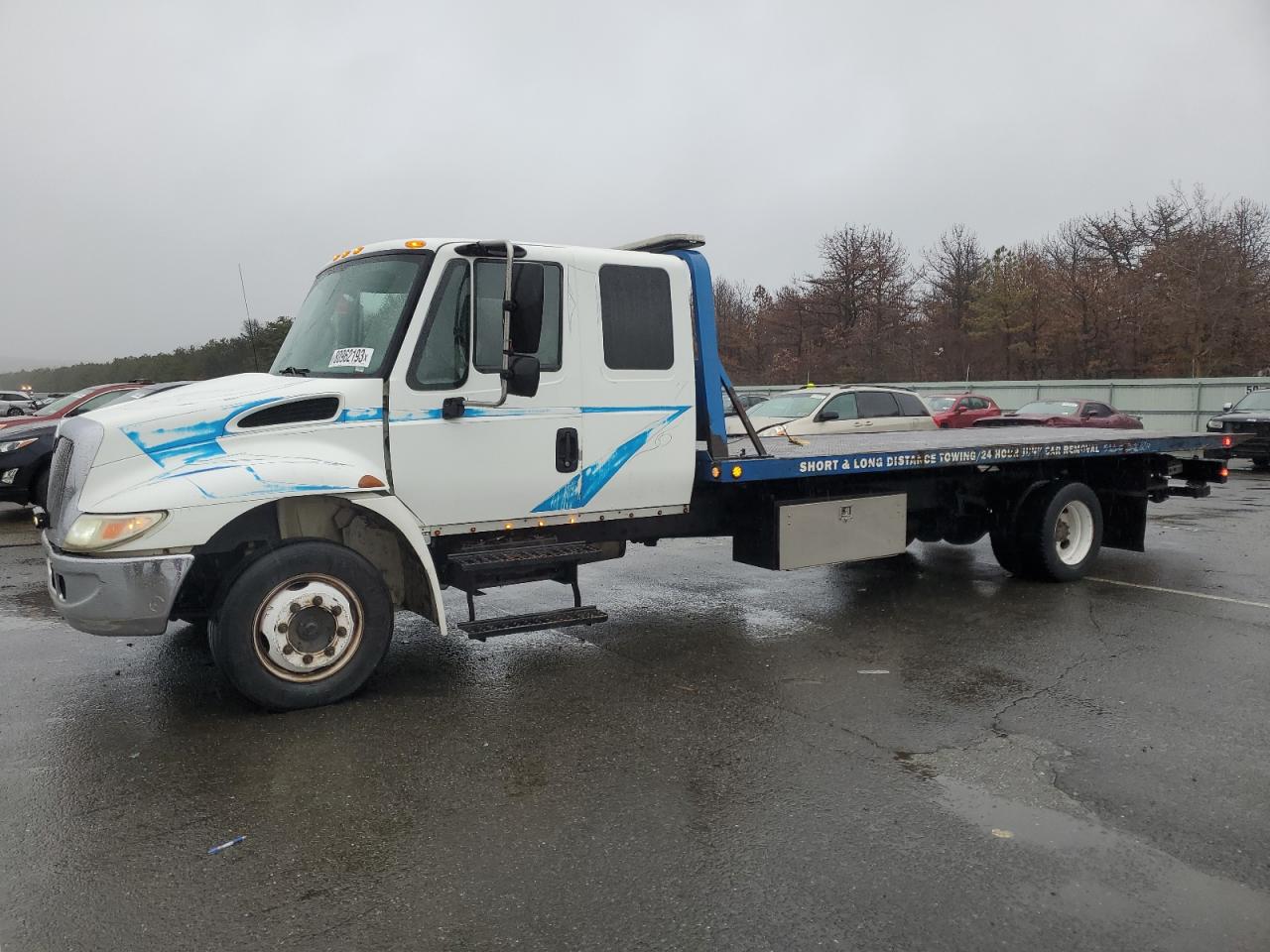 Image 2 of 2003 INTERNATIONAL 4000 4300 2003 with VIN 3HTMMAAM43N587735