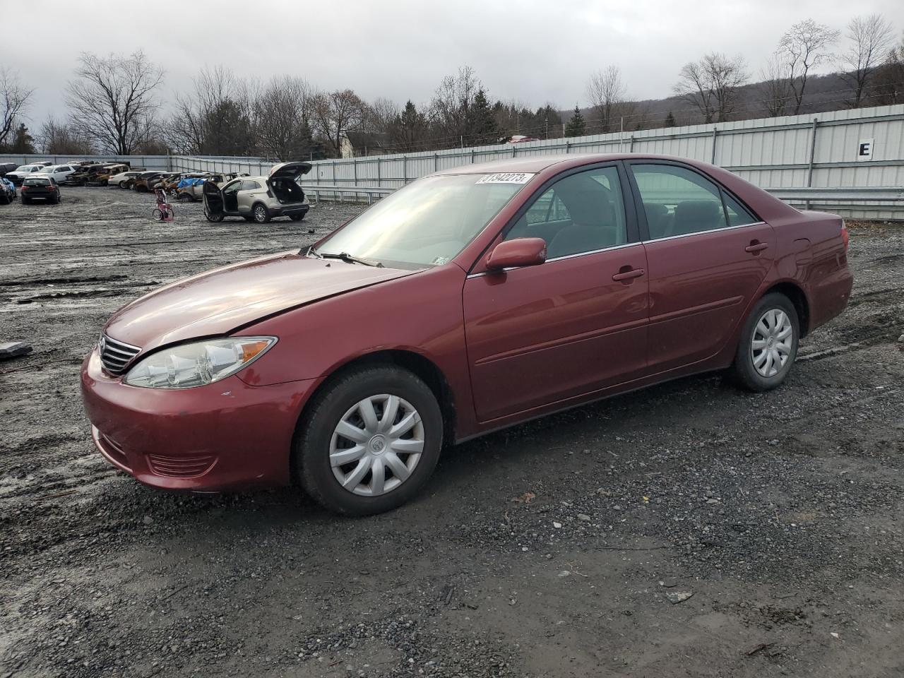Image 1 of 2005 TOYOTA CAMRY LE 2005 with VIN 4T1BE30K25U433120