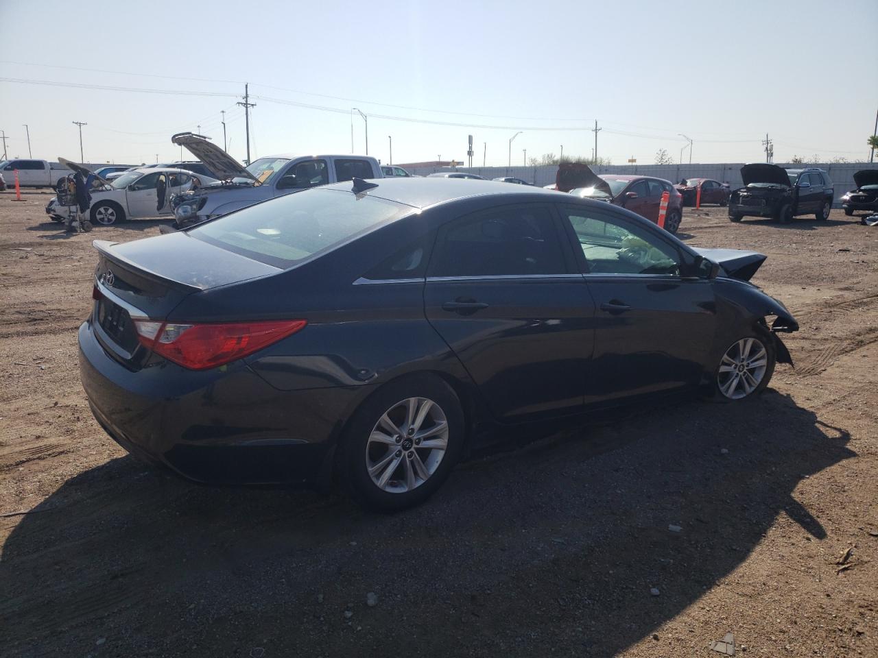Image 3 of Hyundai Sonata Gls 2013 with VIN 5NPEB4AC4DH789309