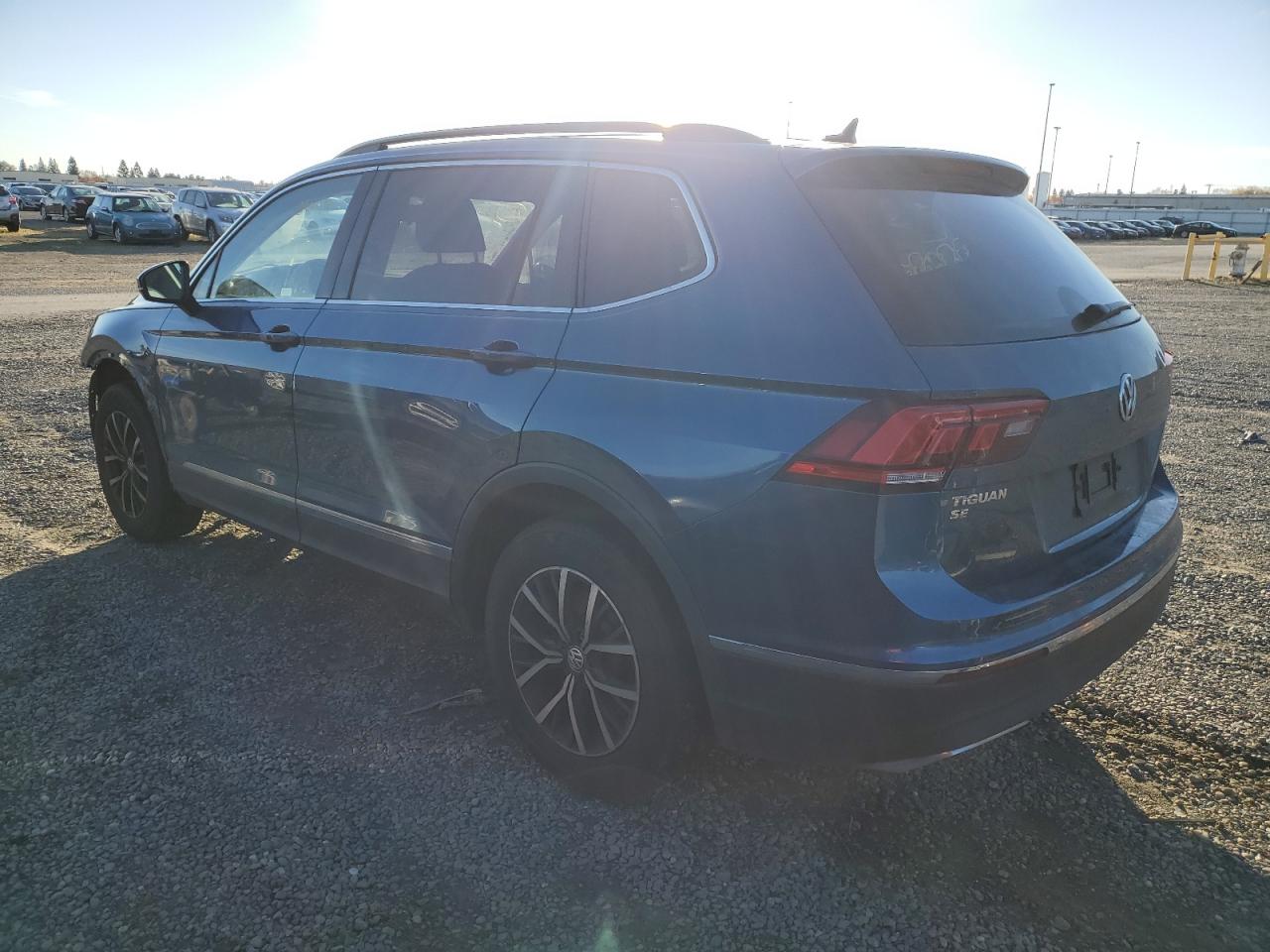 Image 2 of 2020 VOLKSWAGEN TIGUAN SE 2020 with VIN 3VV3B7AX9LM106591