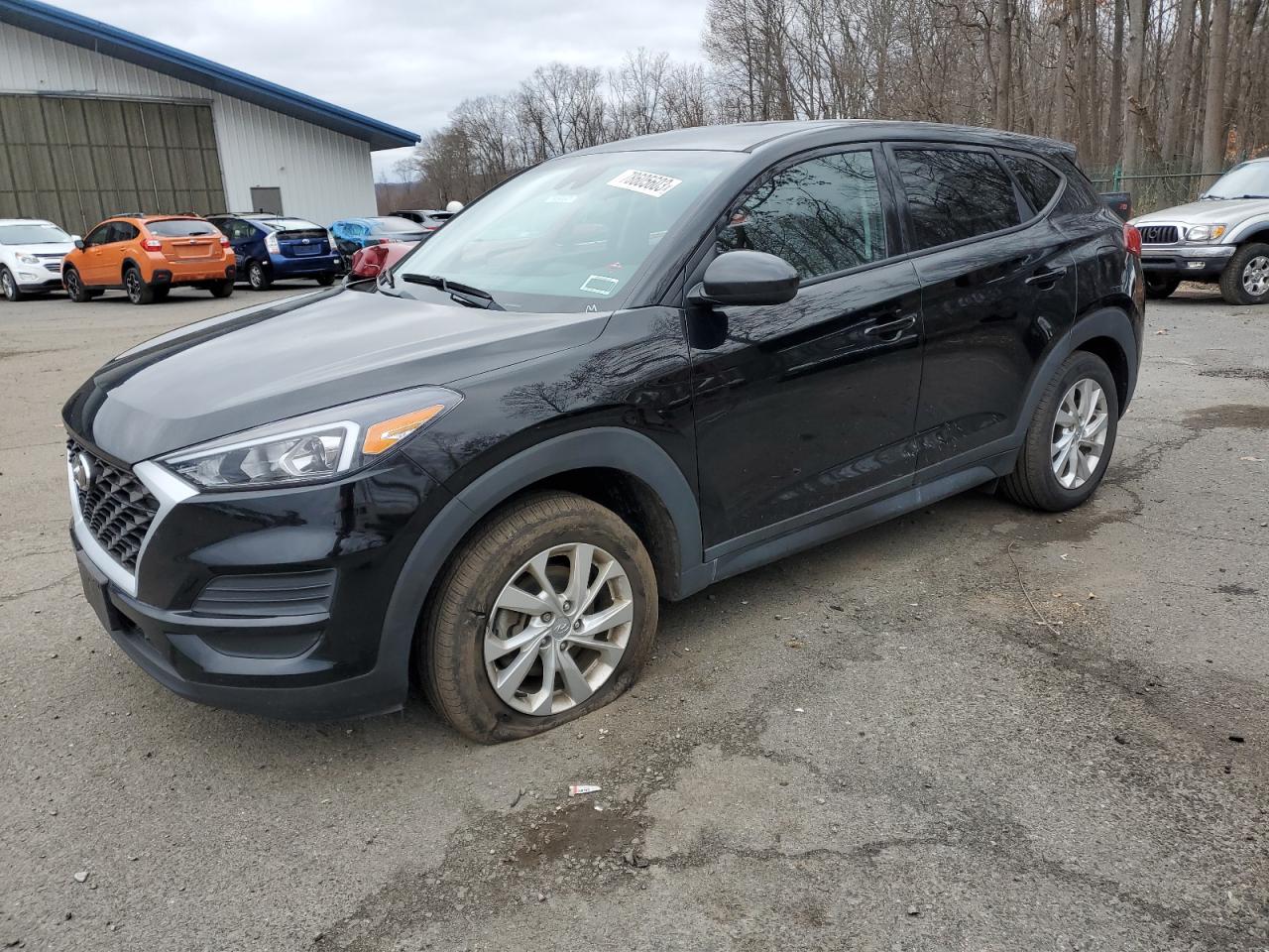 Image 1 of 2019 HYUNDAI TUCSON SE 2019 with VIN KM8J2CA45KU047307