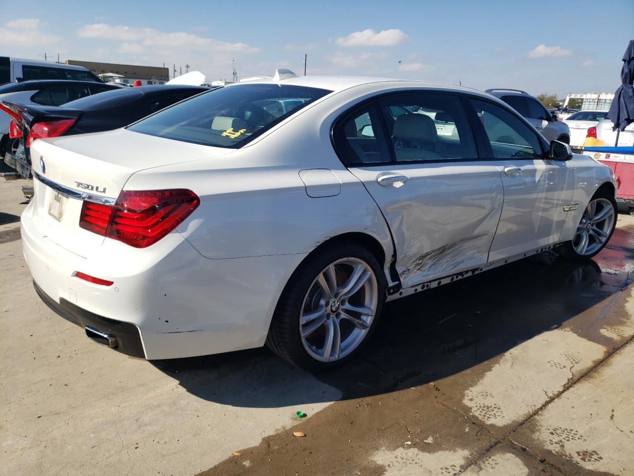 Obraz 3 z 2014 BMW 750 LI 2014 z VIN WBAYE8C50ED136099
