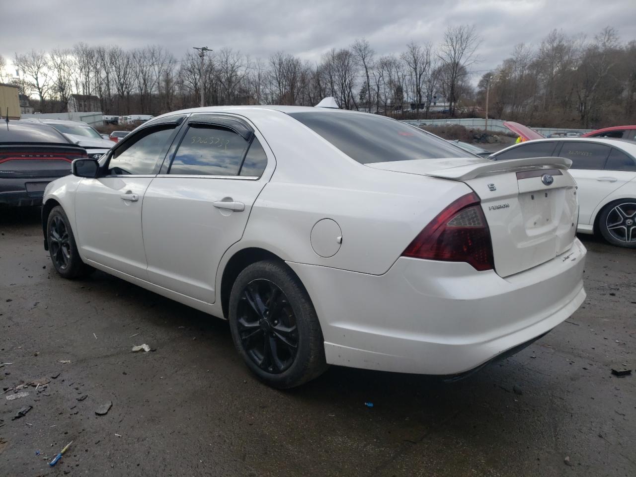 Image 2 of 2012 FORD FUSION SE 2012 with VIN 3FAHP0HA4CR107901