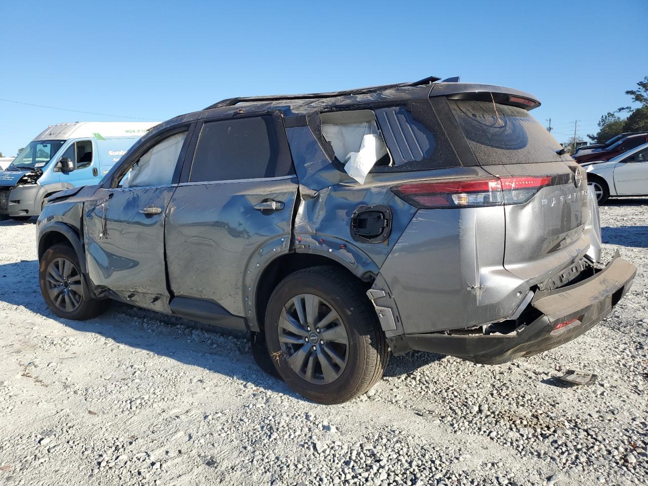 Image 2 of 2022 NISSAN PATHFINDER SV 2022 with VIN 5N1DR3BB7NC223838