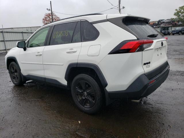 Image 2 of 2020 TOYOTA RAV4 XLE 2020 with VIN JTMP1RFV2LD058997