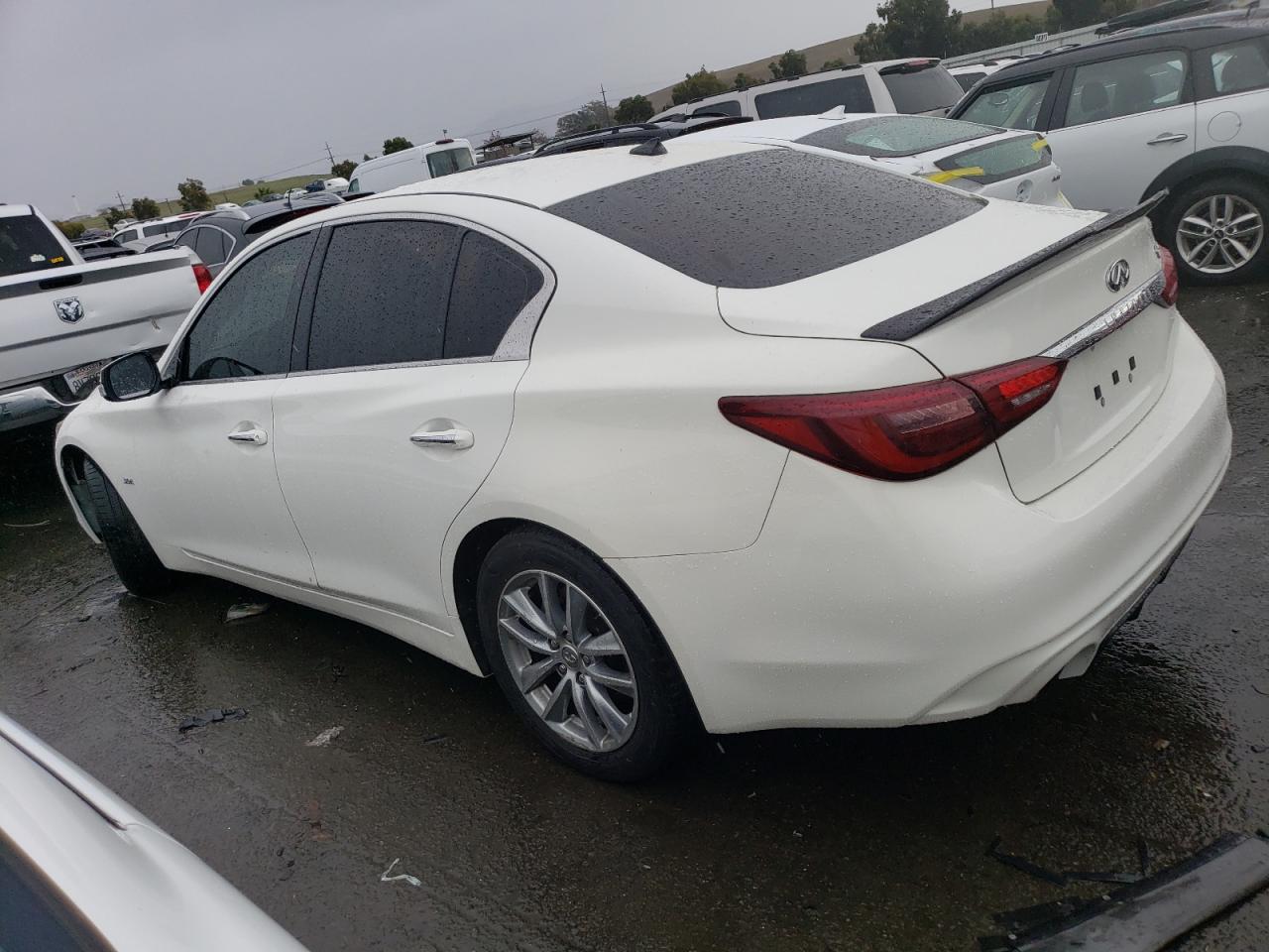 Изображение 2 2018 INFINITI Q50 LUXE 2018 с VIN JN1EV7AP6JM364738