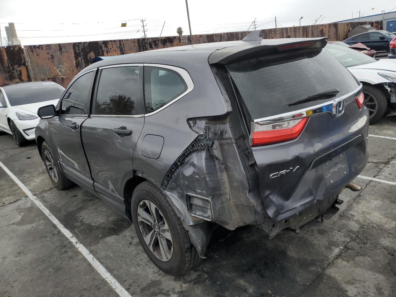 Изображение 2 2018 HONDA CR-V LX 2018 с VIN 2HKRW5H34JH411861