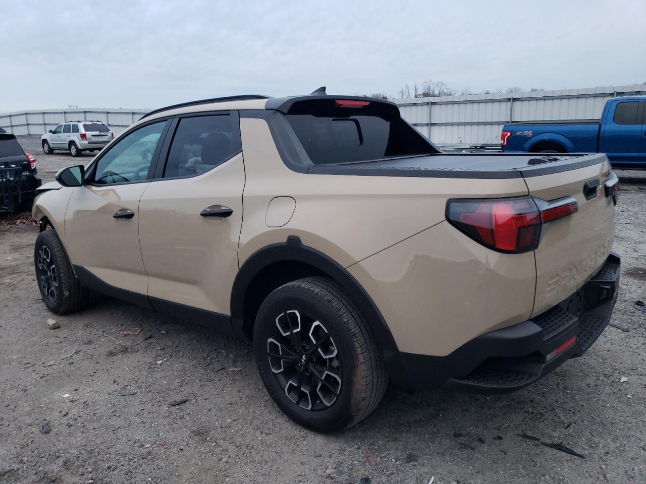 Image 2 of 2023 HYUNDAI SANTA CRUZ SEL 2023 with VIN 5NTJCDAEXPH047273