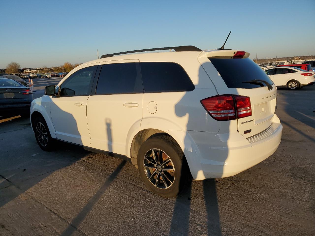 Obraz 2 z 2018 DODGE JOURNEY SE 2018 z VIN 3C4PDCAB4JT229760