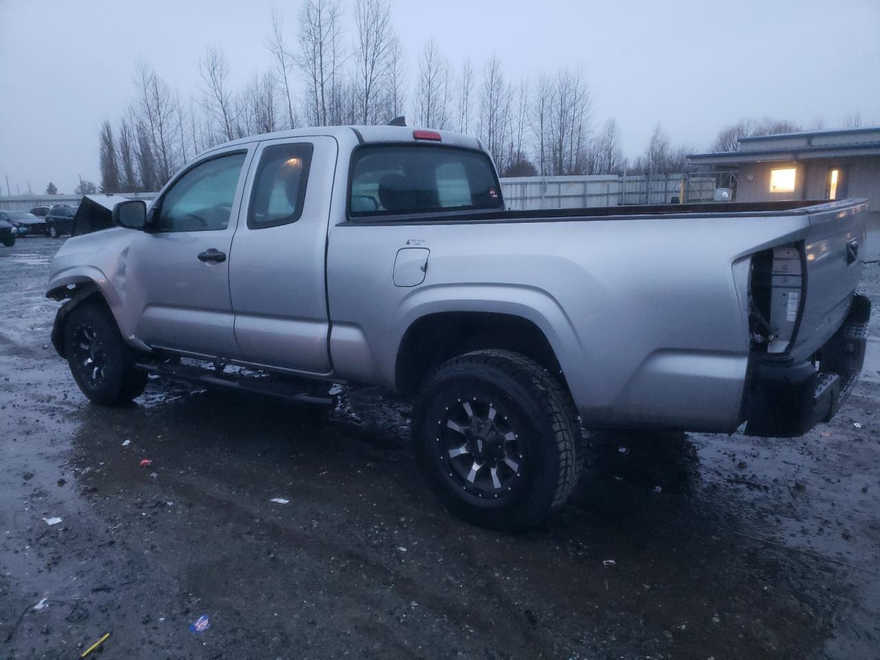 Изображение 2 2017 TOYOTA TACOMA ACCESS CAB 2017 с VIN 5TFRX5GN2HX077232