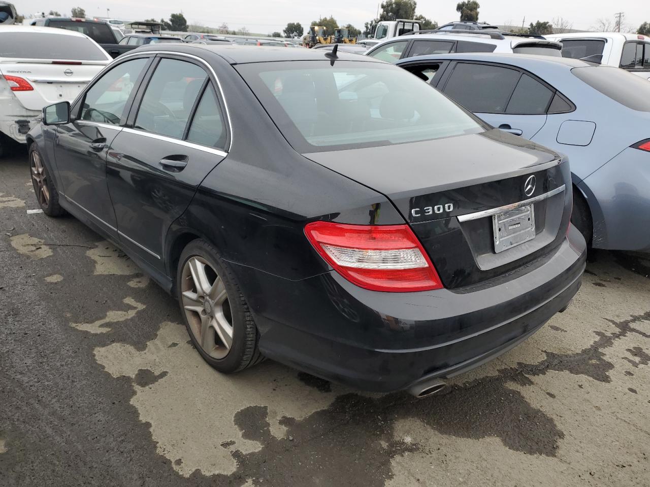 Image 2 of 2010 MERCEDES-BENZ C 300 2010 with VIN WDDGF5EB5AR111814