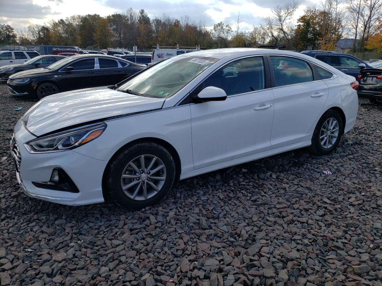 Изображение 1 Hyundai Sonata Se 2018 с VIN 5NPE24AF5JH706184