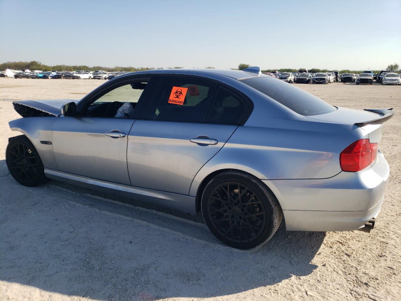 Obraz 2 z 2010 BMW 328 I 2010 z VIN WBAPH7G52ANM50512