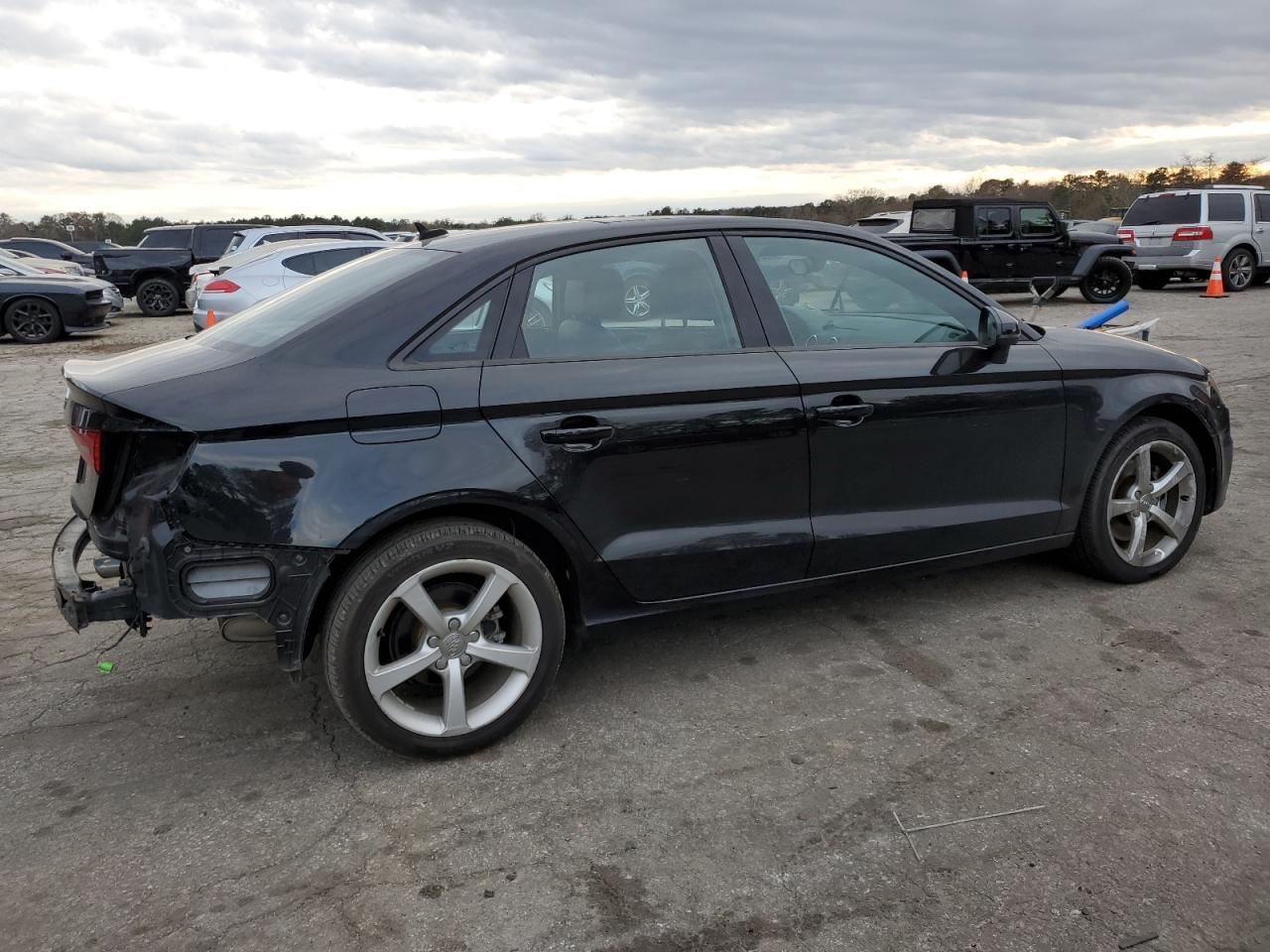 Image 3 of 2015 AUDI A3 PREMIUM 2015 with VIN WAUACGFF6F1072773