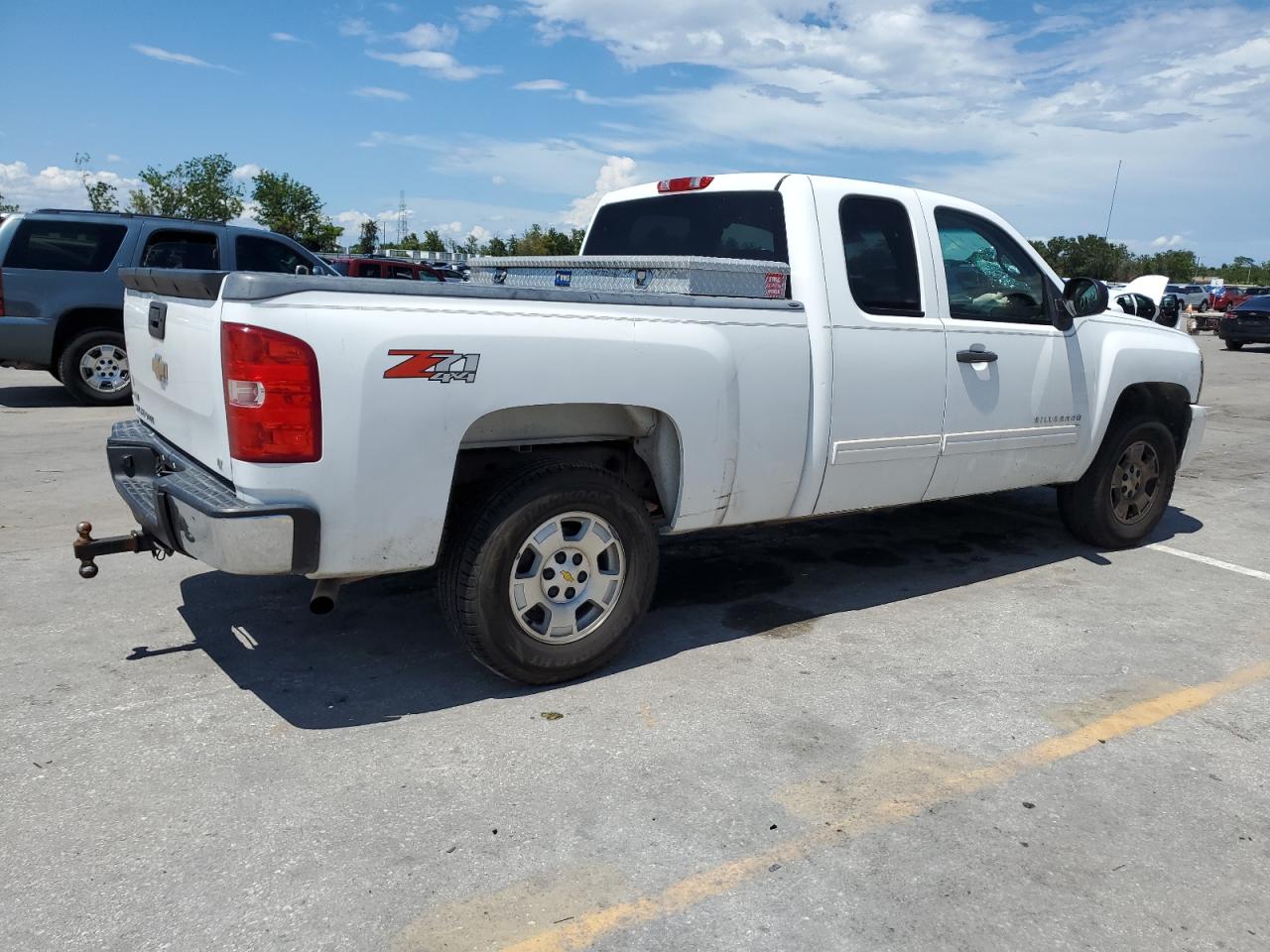 Obraz 3 z 2011 CHEVROLET SILVERADO K1500 LT 2011 z VIN 1GCRKSE37BZ275556