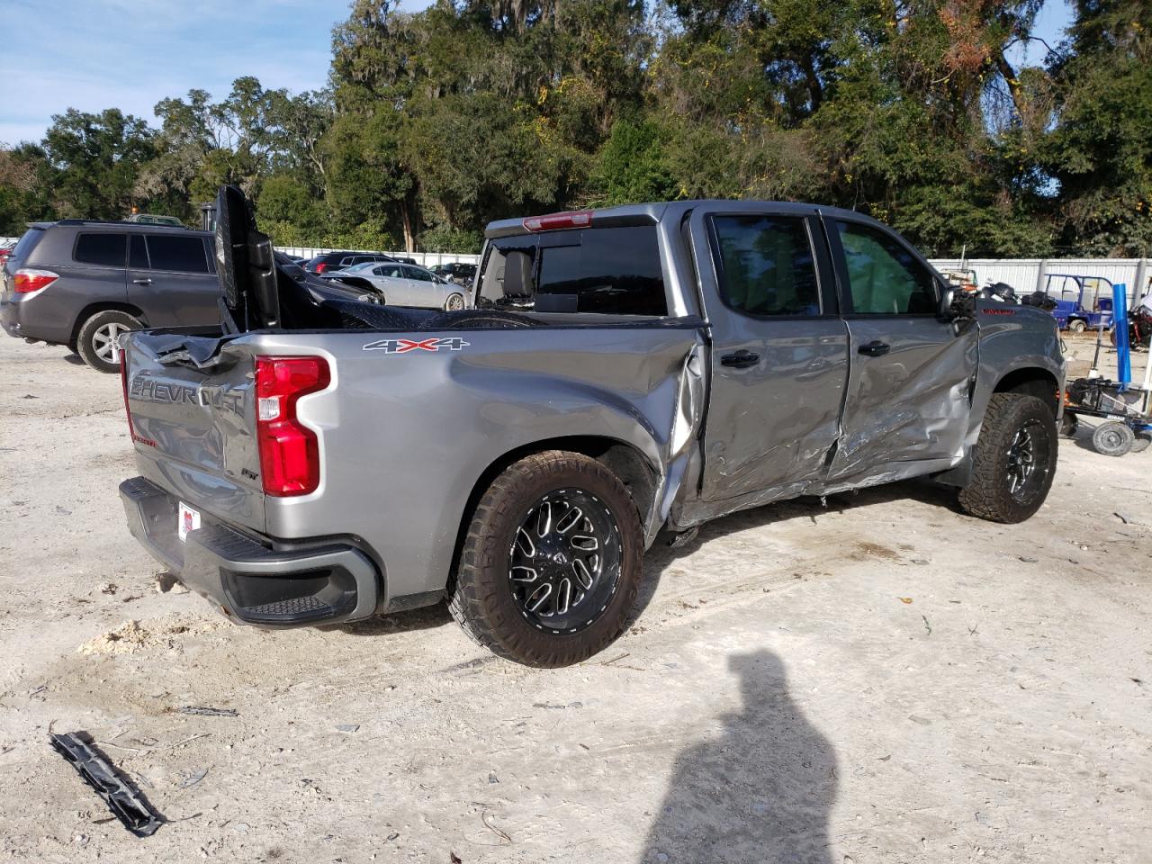 Image 3 of 2023 CHEVROLET SILVERADO K1500 RST 2023 with VIN 1GCUDEEL7PZ153843