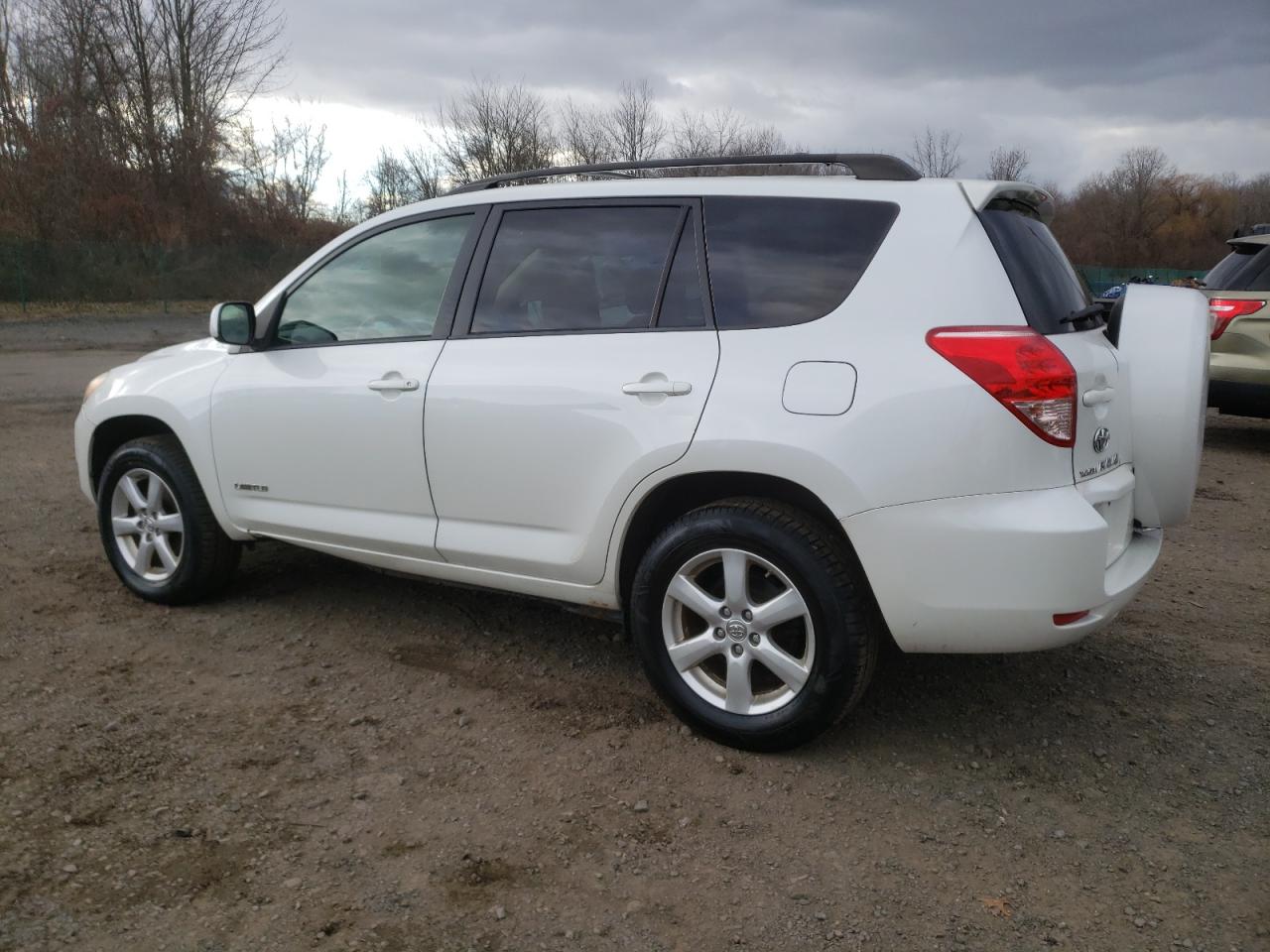 Изображение 2 2007 TOYOTA RAV4 LIMITED 2007 с VIN JTMBK31V475014804