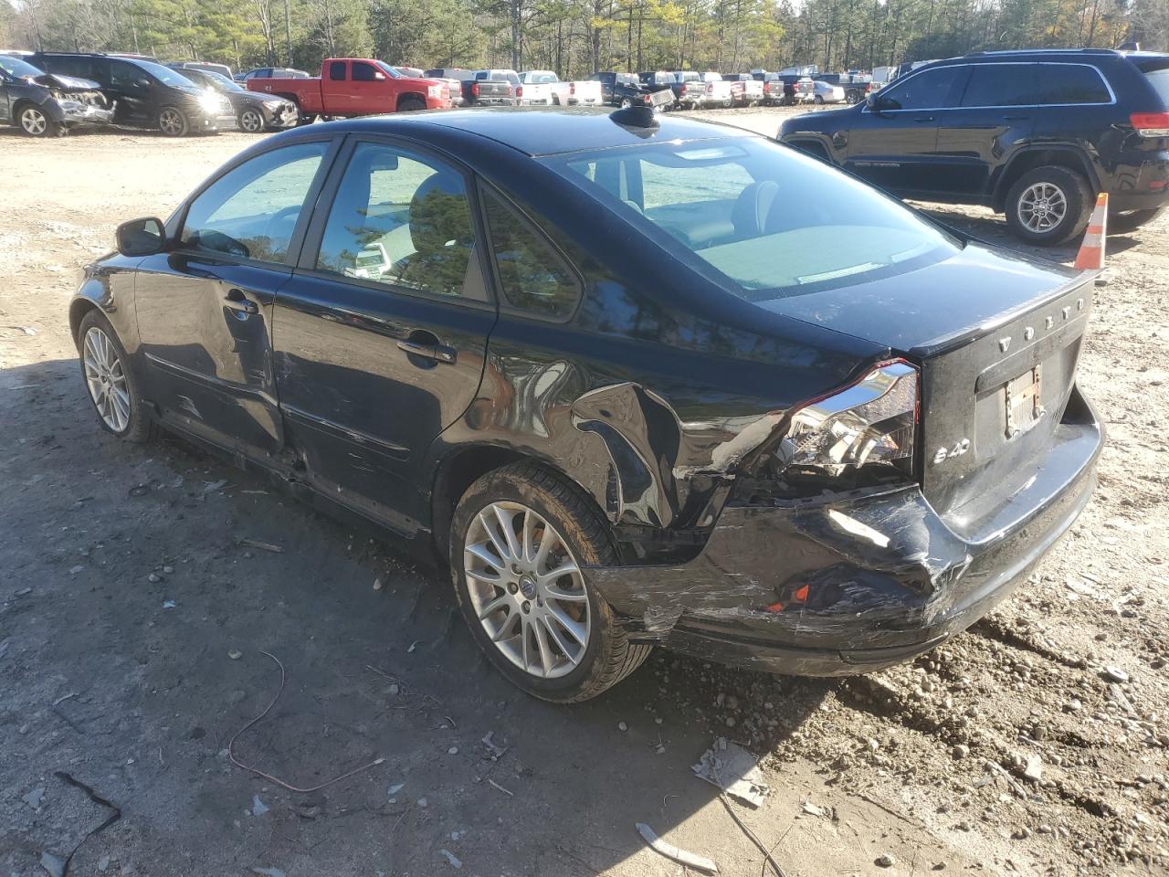 Obraz 2 z Volvo S40 2.4I 2010 z VIN YV1390MS8A2496695