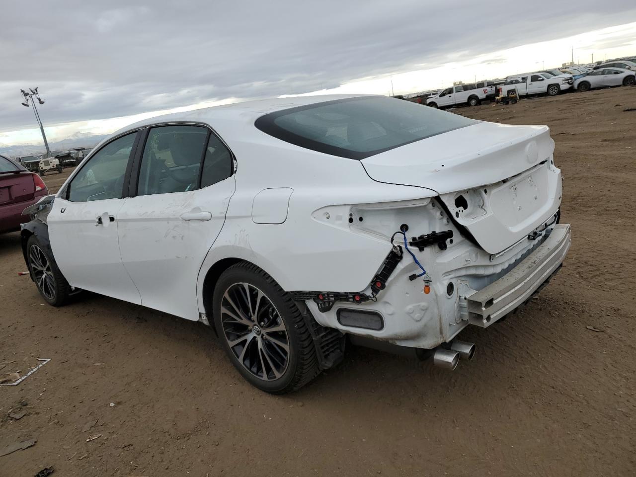 Image 2 of 2018 TOYOTA CAMRY HYBRID 2018 with VIN 4T1B21HK8JU500704
