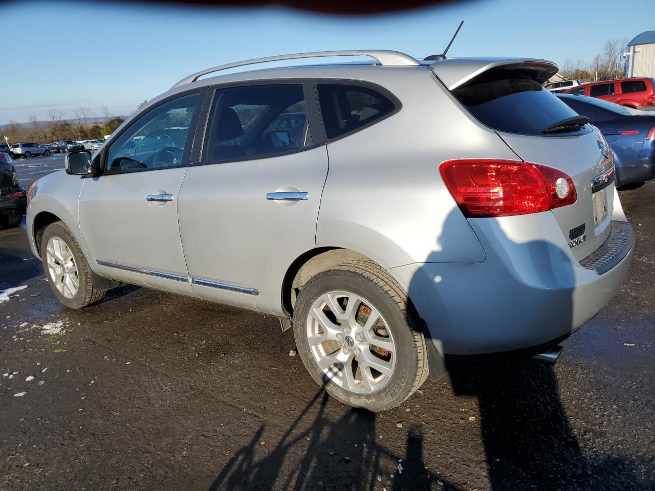 Image 2 of 2011 NISSAN ROGUE S 2011 with VIN JN8AS5MV6BW683537