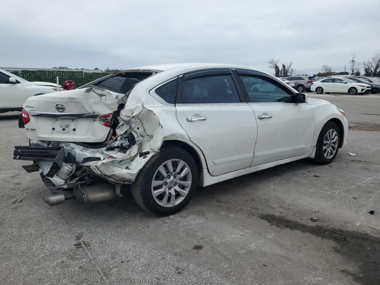 Изображение 3 2017 NISSAN ALTIMA 2.5 2017 с VIN 1N4AL3AP2HN333121