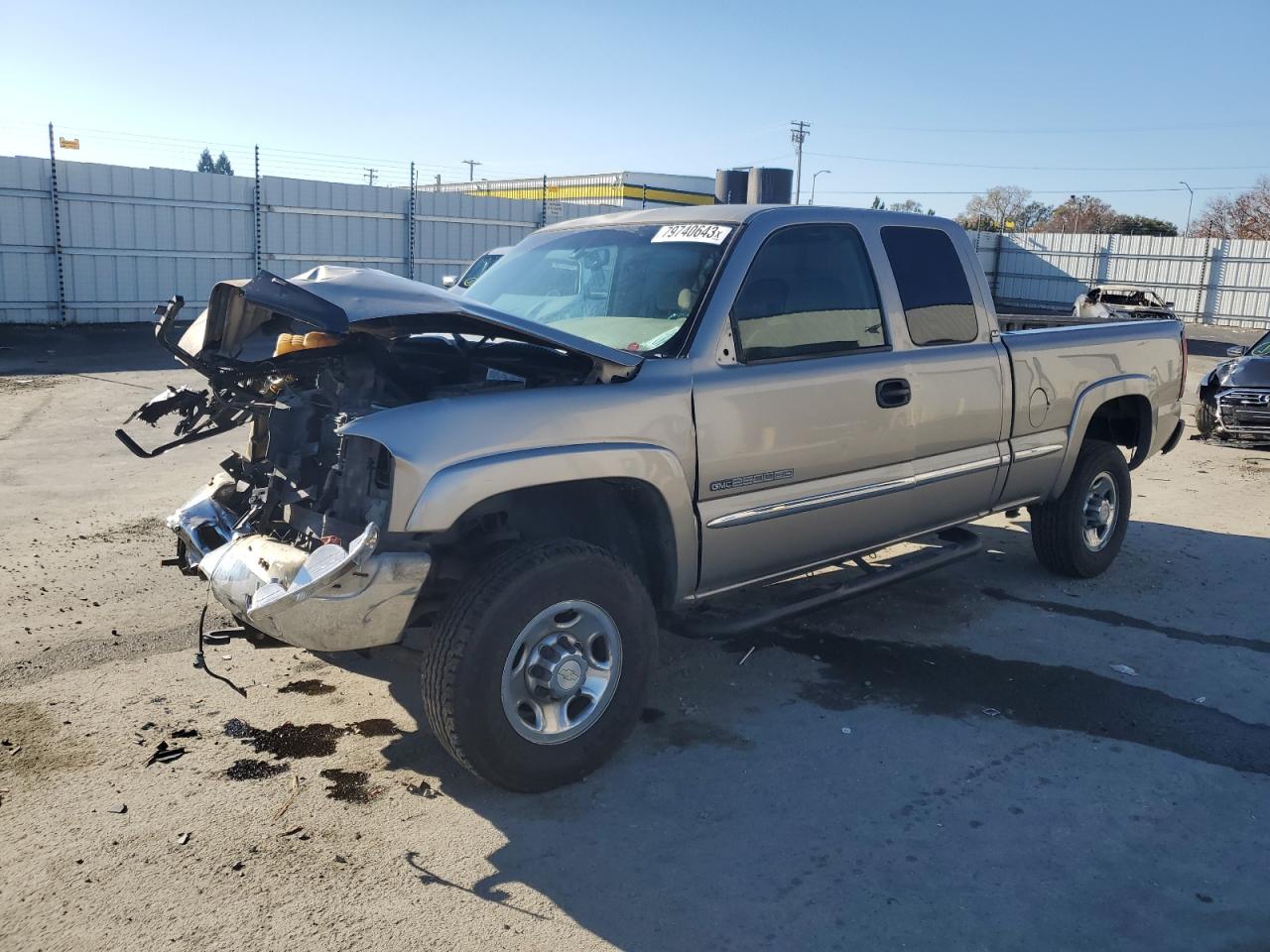 Image 1 of 2002 GMC SIERRA C2500 HEAVY DUTY 2002 with VIN 1GTHC29U62Z132903