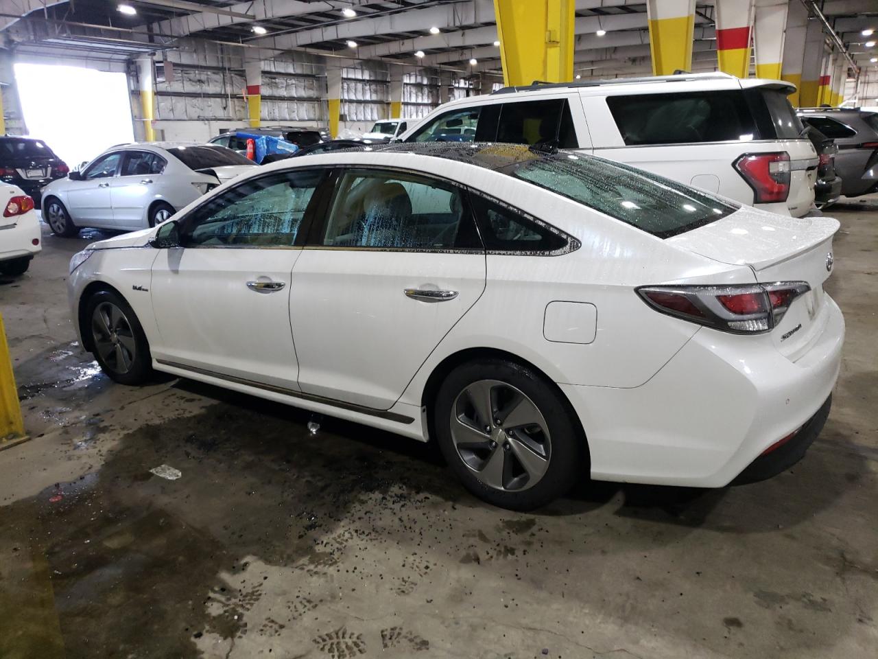 Изображение 2 2016 HYUNDAI SONATA HYBRID 2016 с VIN KMHE34L14GA014606