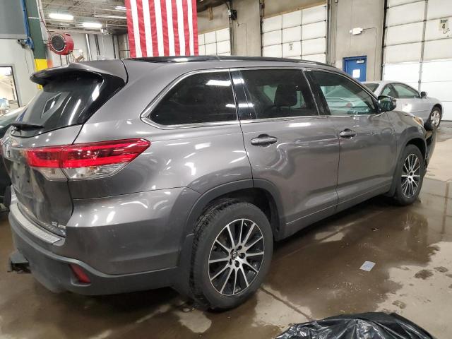 Изображение 3 2017 TOYOTA HIGHLANDER SE 2017 с VIN 5TDJZRFH7HS358510