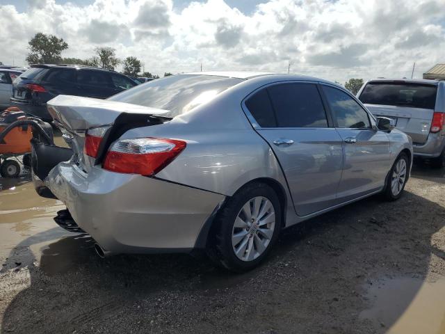 Image 3 of 2013 HONDA ACCORD EX 2013 with VIN 1HGCR2F73DA124851