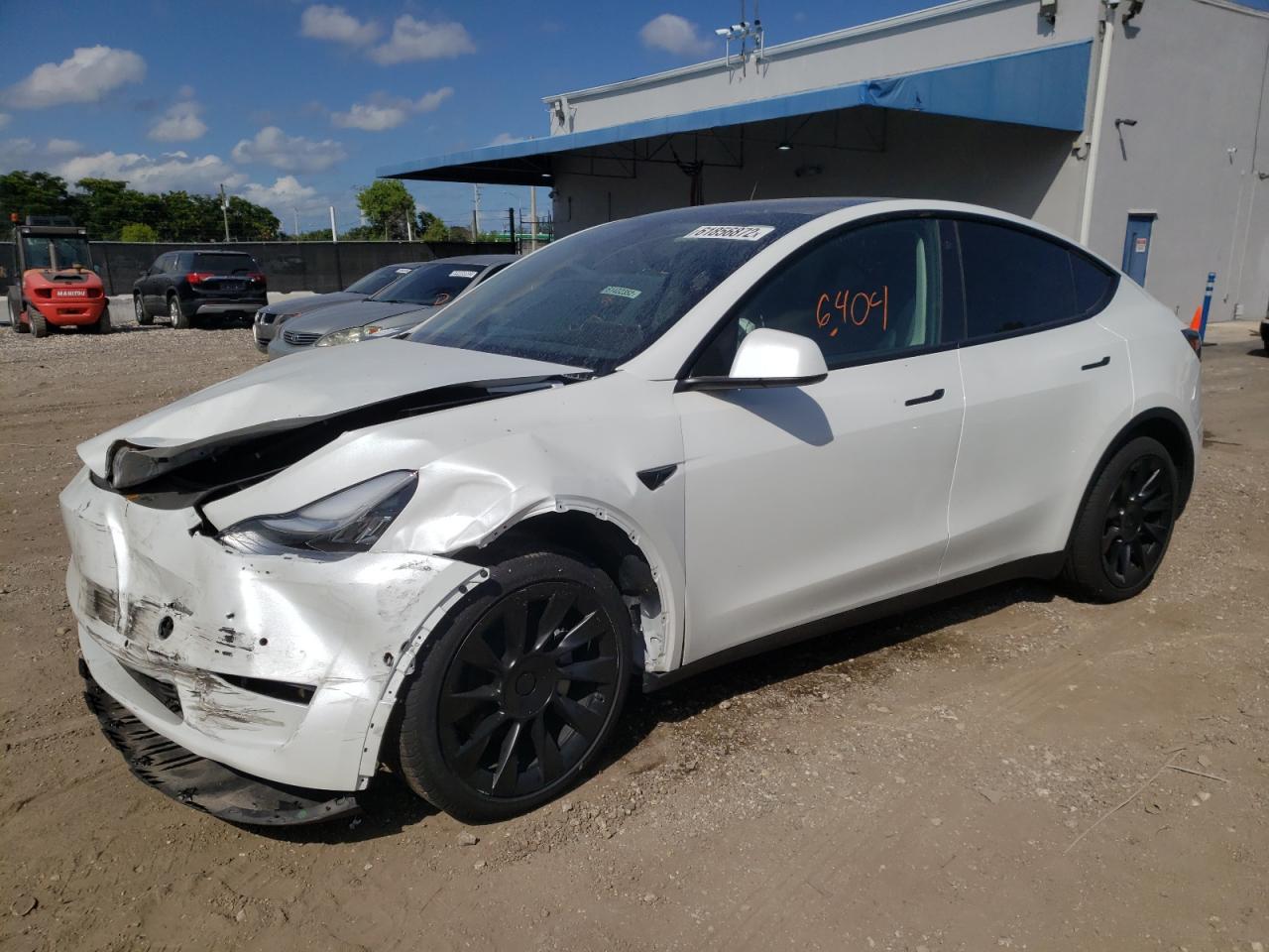 Obraz 1 z 2022 TESLA MODEL Y  2022 z VIN 7SAYGDEEXNF385735