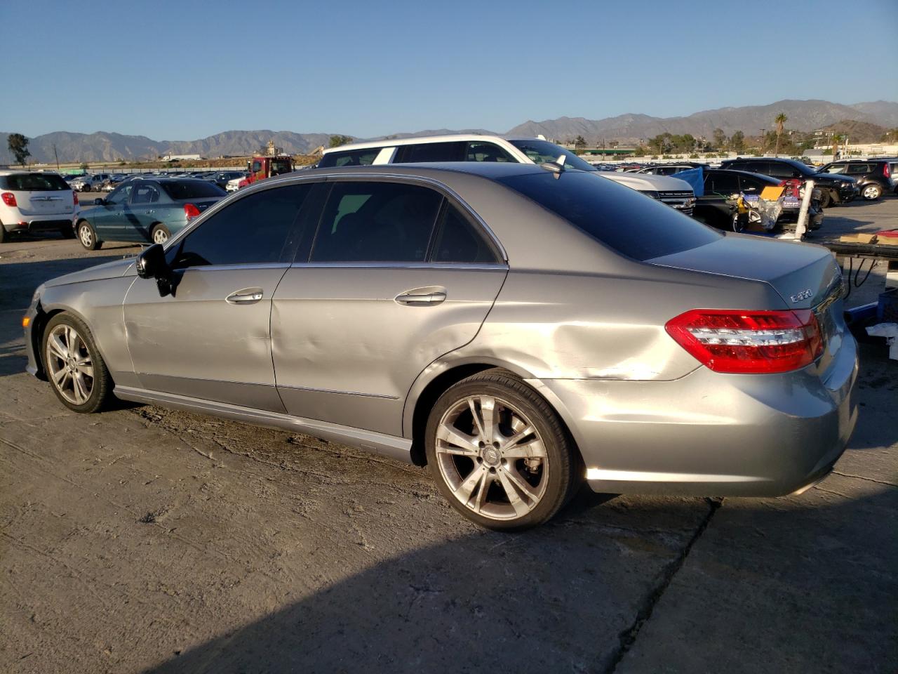 Image 2 of 2013 MERCEDES-BENZ E 350 2013 with VIN WDDHF5KB8DA773043