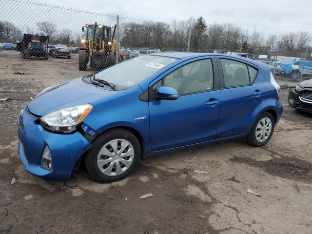 Image 1 of 2013 TOYOTA PRIUS C  2013 with VIN JTDKDTB37D1549345