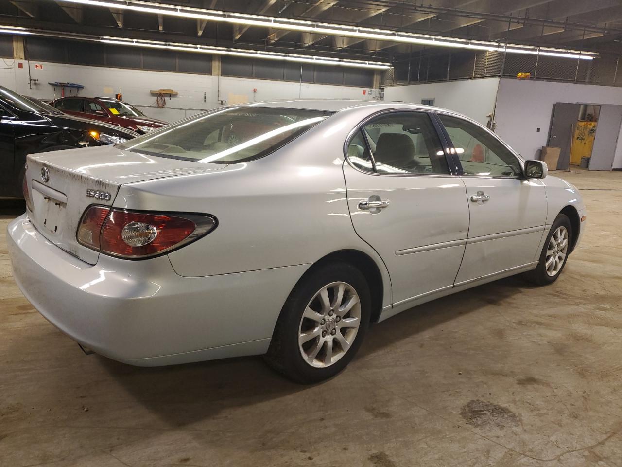Изображение 3 2003 LEXUS ES 300 2003 с VIN JTHBF30GX36008287
